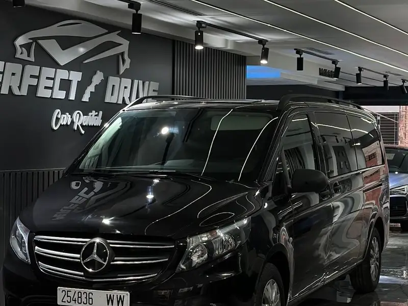 Mercedes Vito(Van)